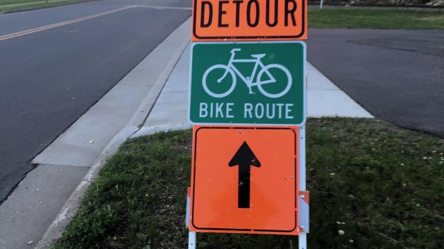 bike route sign
