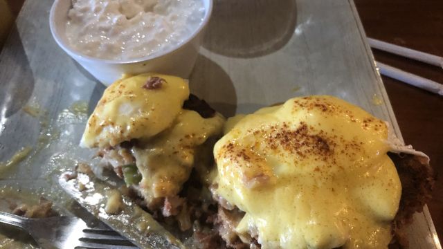 eggs benedict