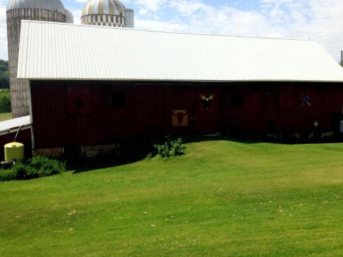 barn and silos