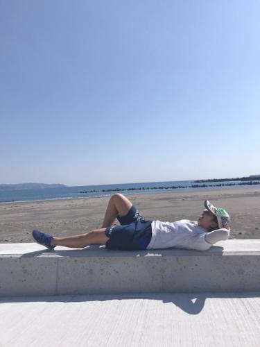 Pearl chilling on the beach in Chiba.