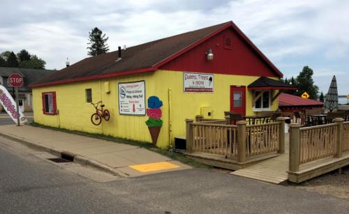 yellow ice cream shop in Phelps, WI
