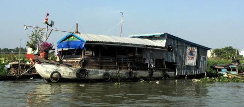 house boat