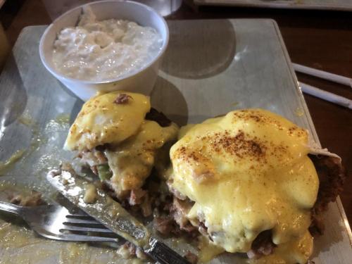 eggs benedict